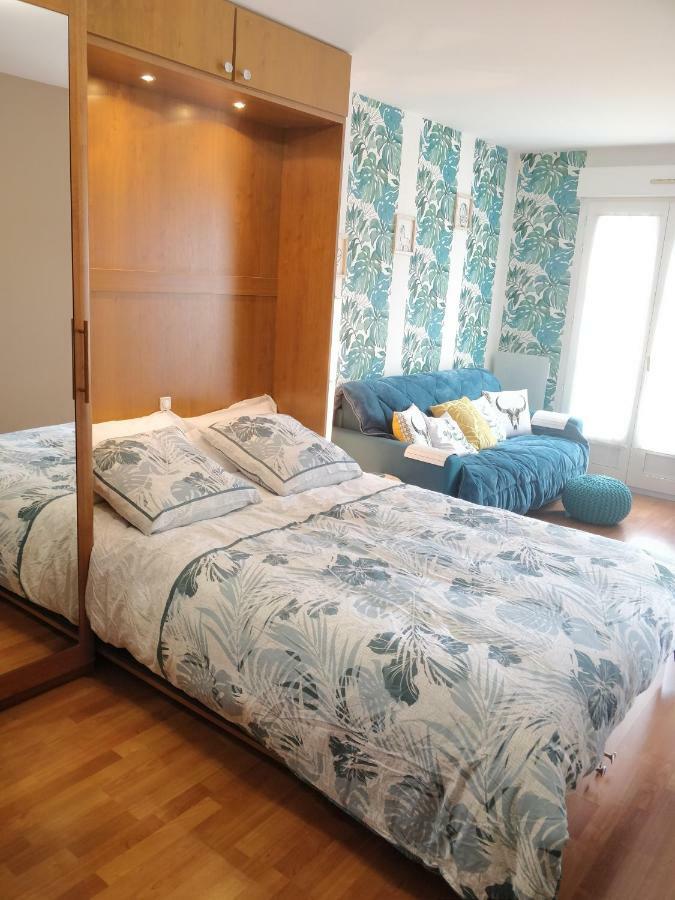 Studio Royal By Beds4Wanderlust - Place Du Marche Avec Parking Prive Fontainebleau Zewnętrze zdjęcie